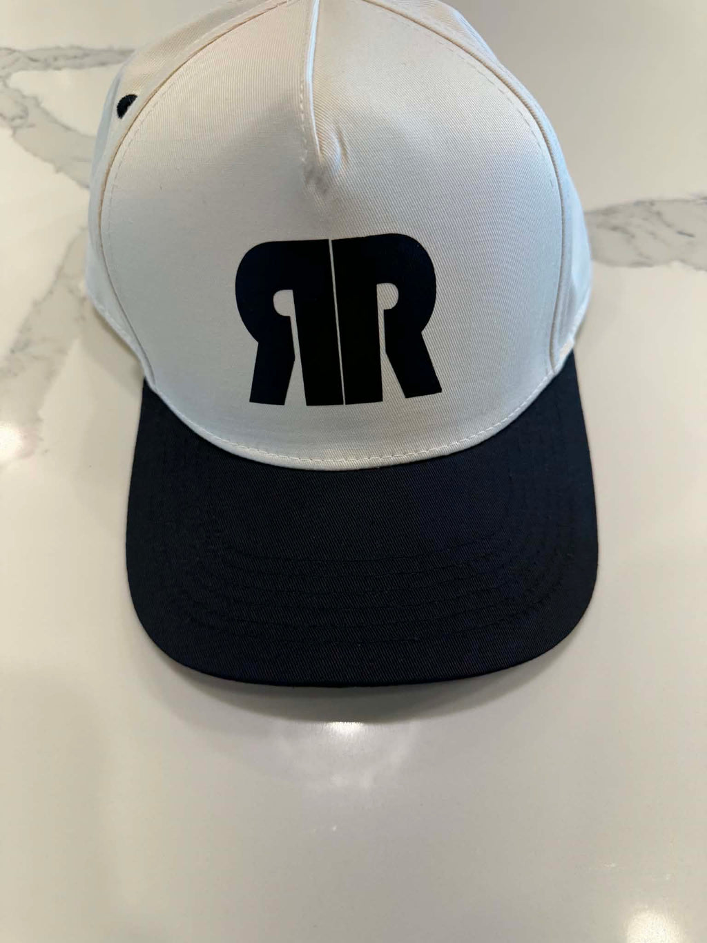 RR Bold Adjustable Back